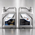 Bidon Clean Oil SAE 5W-30 de 5 L, vues de face et de dos